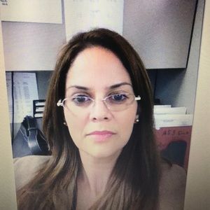 Meet your Posher, Candida